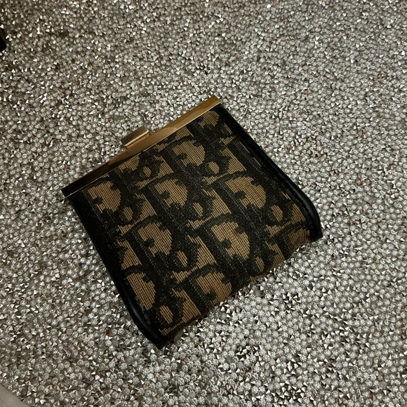 Dior Vintage Kisslock Coinpurse - Picture 15 of 15